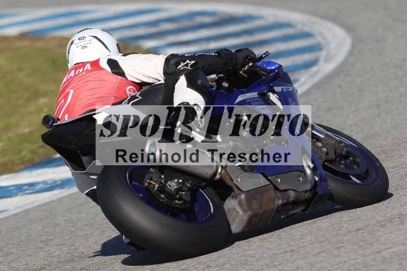 /Archiv-2023/02 31.01.-03.02.2023 Moto Center Thun Jerez/Gruppe blau-blue/backside